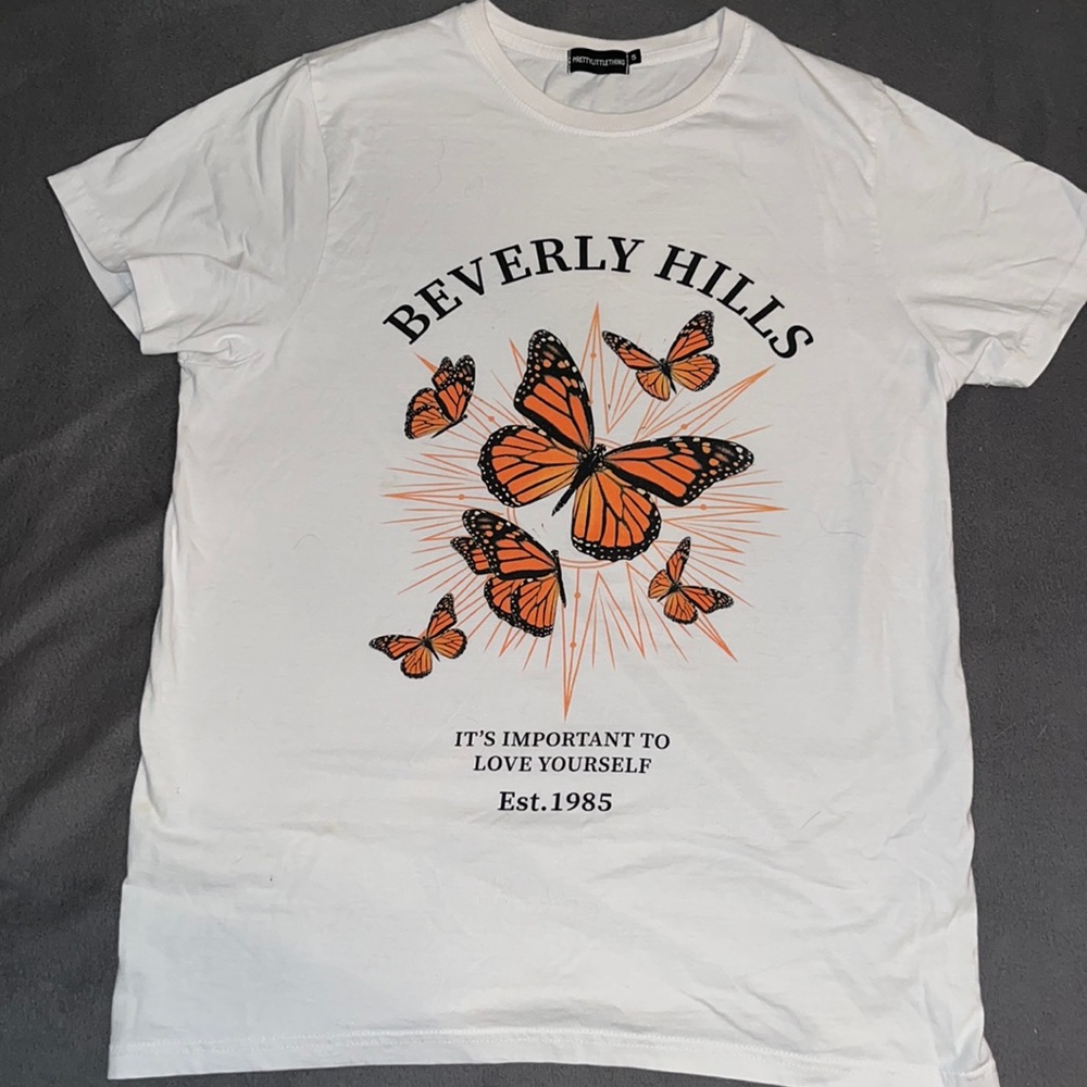 Pretty Little Thing tee shirt